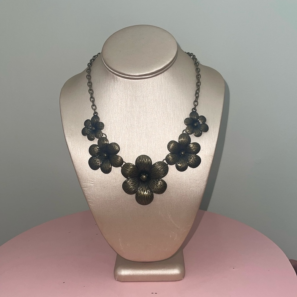 Large Floral Daisy Bronze metal Necklace